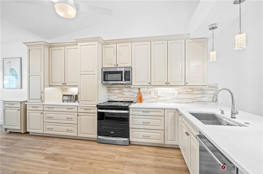 WALDEN SHORES - Residential