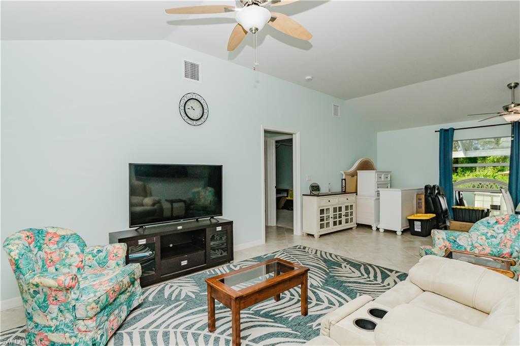 CHARLOTTE SHORES - Residential Lease