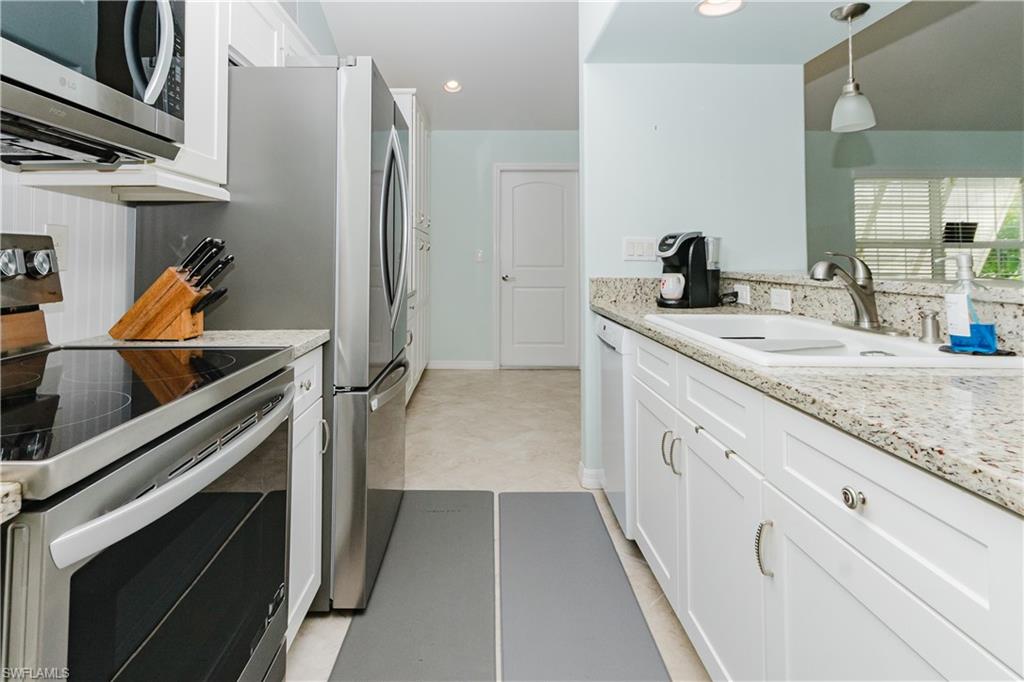 CHARLOTTE SHORES - Residential Lease