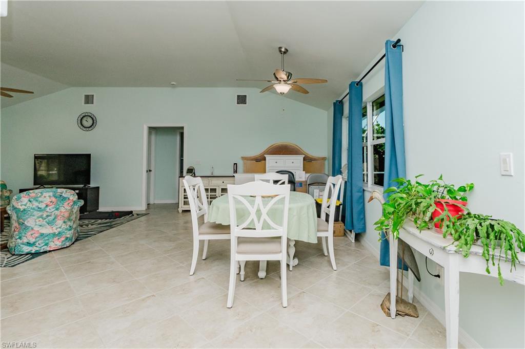 CHARLOTTE SHORES - Residential Lease