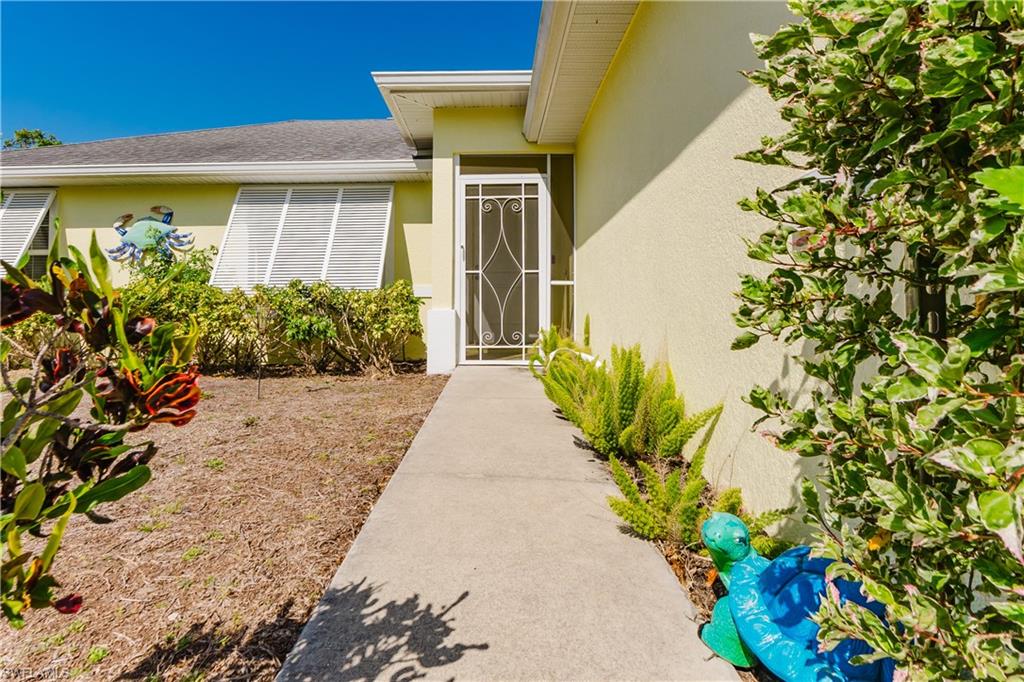 CHARLOTTE SHORES - Residential Lease