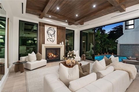 273 10th AVE S NAPLES FL 34102