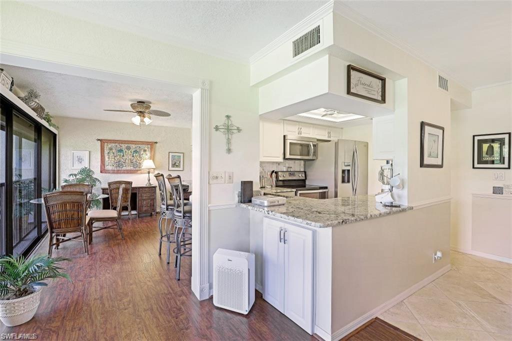 OAKMONT VILLAGE - Residential Lease