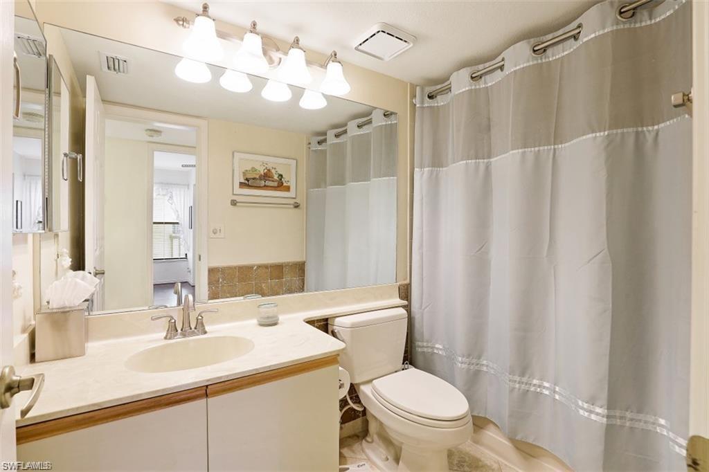 OAKMONT VILLAGE - Residential Lease