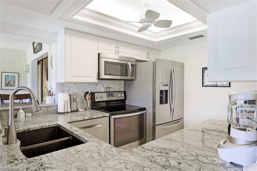 OAKMONT VILLAGE - Residential Lease