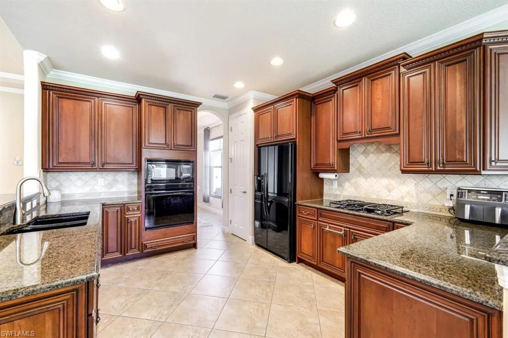 BELLE LAGO - Residential