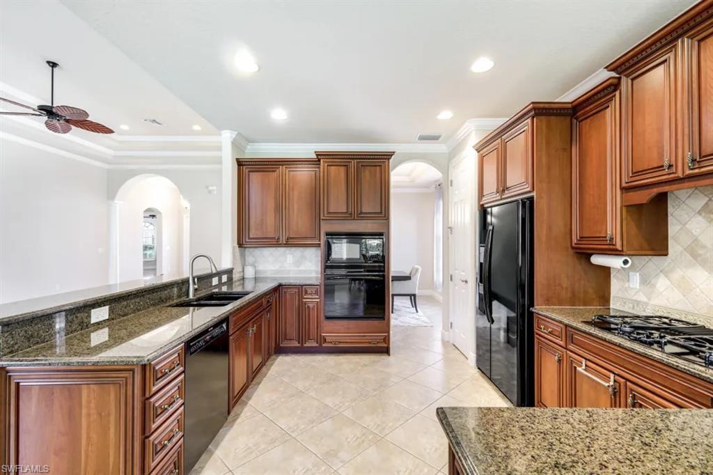 BELLE LAGO - Residential