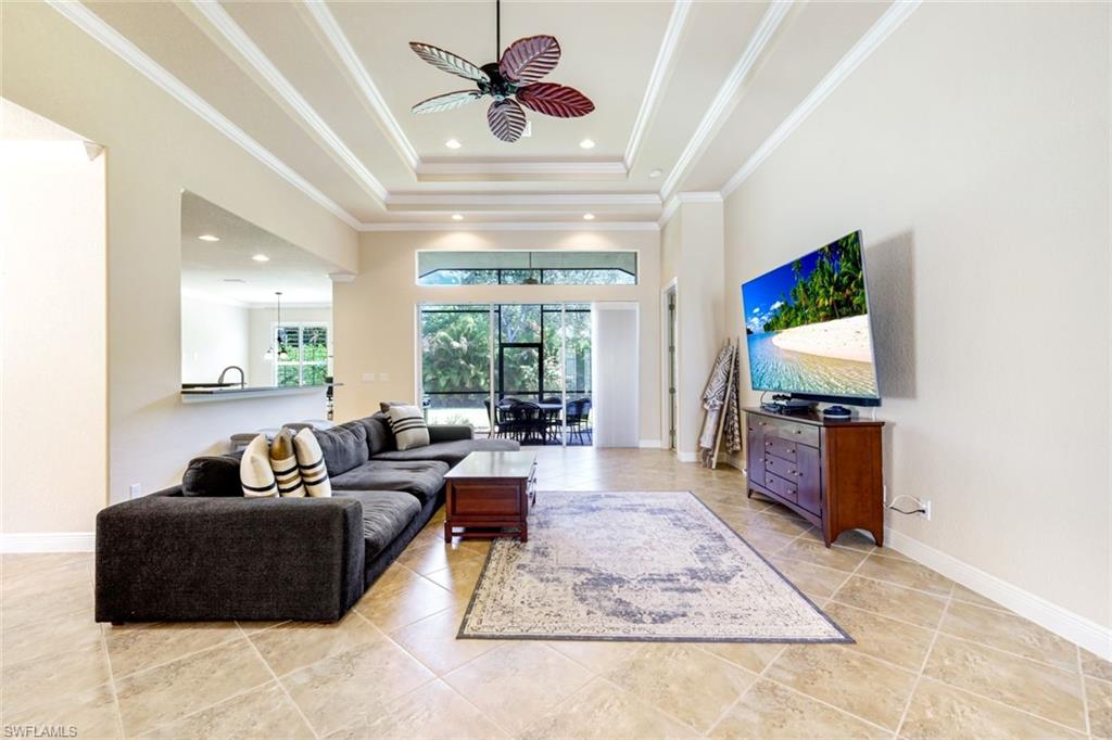 BELLE LAGO - Residential