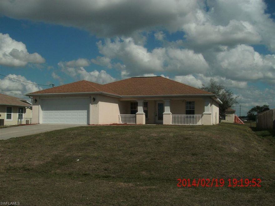 This is a 3 bedroom 2 bath with over 1400 sq. ft. living area built in 2007. Has new range updated cabinet doors in kitchen and freshly painted inside and out. A must see.
THIS PROPERTY IS ELIGIBLE UNDER THE FREDDIE MAC FIRST LOOK INITIATIVE THROUGH April 24, 2014. ONLY PURCHASERS OCCUPYING HOME AS THEIR PRIMARY RESIDENCE OR SECOND HOME MAY MAKE OFFERS WHICH SELLER WILL CONSIDER DURING THIS LISTING PERIOD. BUYER WILL BE REQUIRED TO SIGN A NOTARIZED AFFIDAVIT OF OWNER-OCCUPANCY UPON ACCEPTANCE. FAR/BAR As-IS and proof of funds dated within 30 days of offer. Sellers Title Company is to hold Earnest Money and copy of Earnest Money check must be included with all offers.  If financing lender pre-approval.  Seller pays and picks title, buyer pays doc stamps, and please put the address of the property in the subject line and make sure offer form is returned in the email. Offers cannot be submitted until property has been on the market for 48 hours. Buyer/Selling agent to verify all association fees