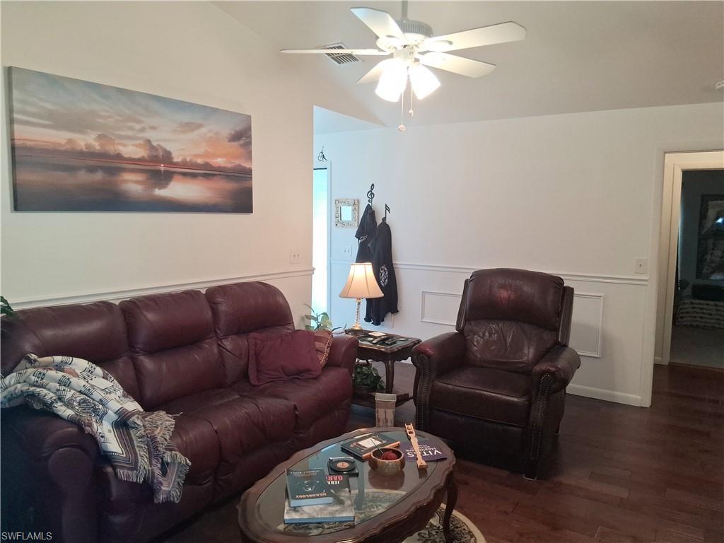 BEACON SQUARE - Residential