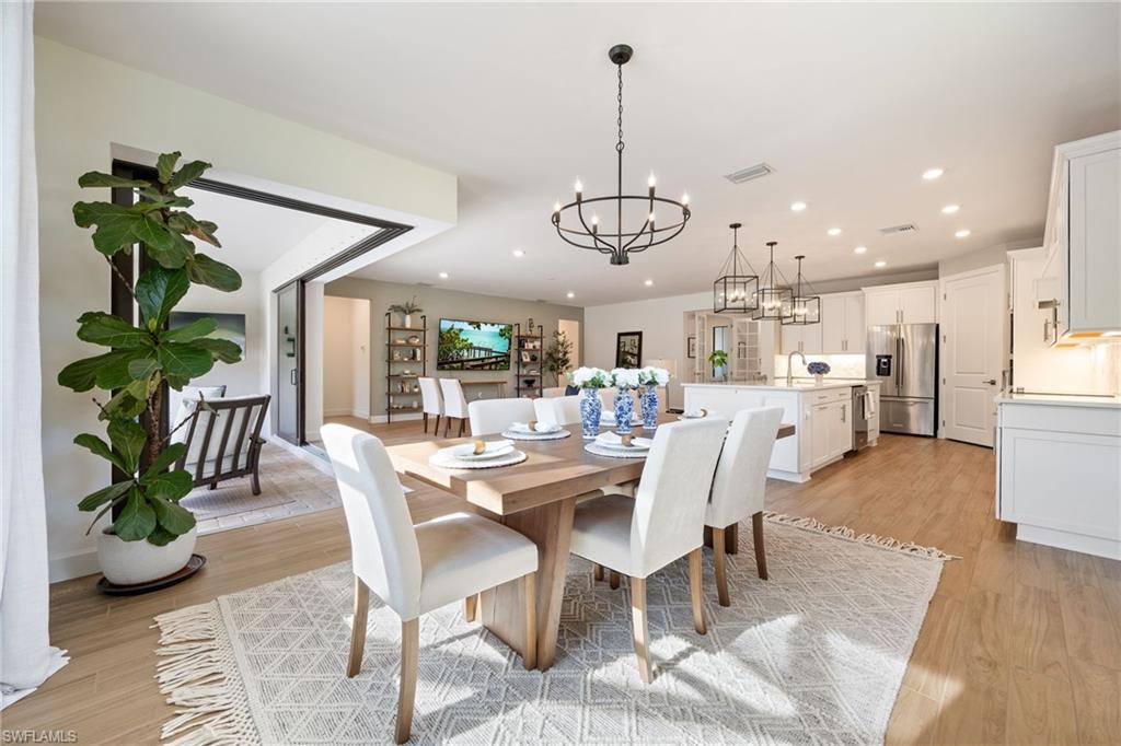 COUNTRY CLUB - Residential