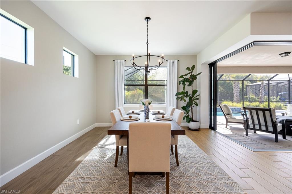 COUNTRY CLUB - Residential