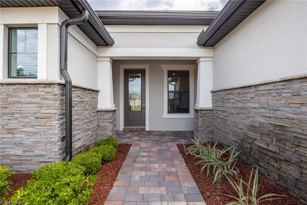 COUNTRY CLUB - Residential