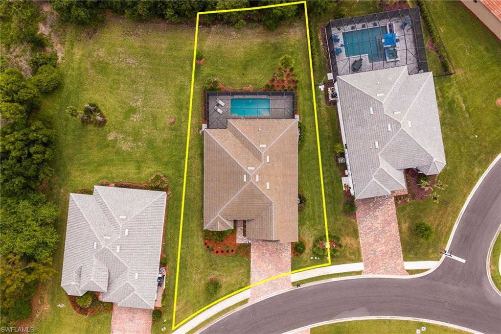 COUNTRY CLUB - Residential