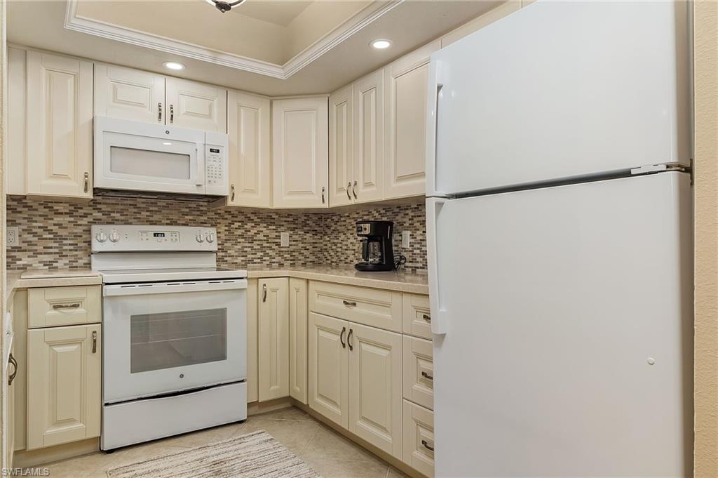 CYPRESS LAKE ESTATES - Residential