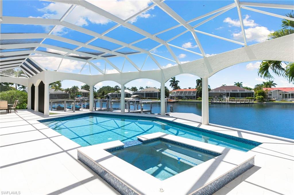 MARCO BEACH - Residential