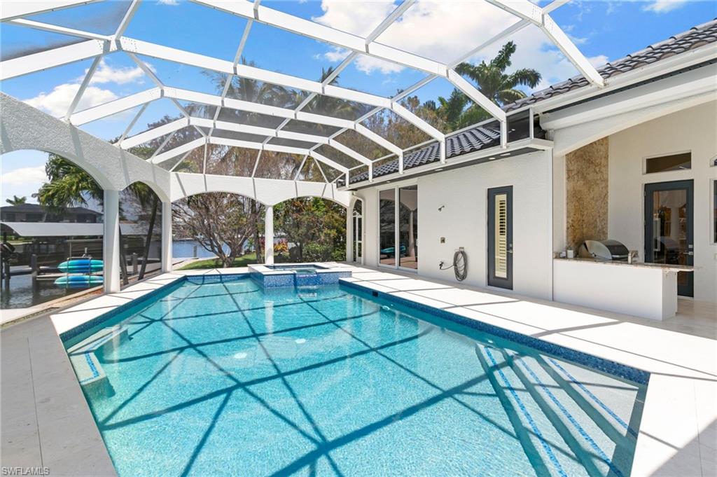 MARCO BEACH - Residential