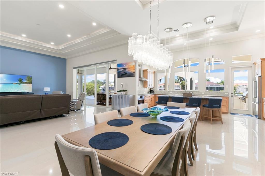 MARCO BEACH - Residential