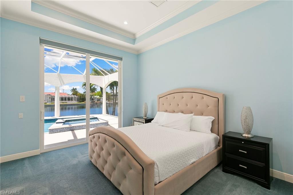 MARCO BEACH - Residential