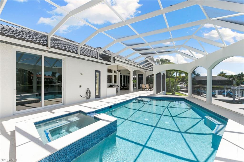 MARCO BEACH - Residential