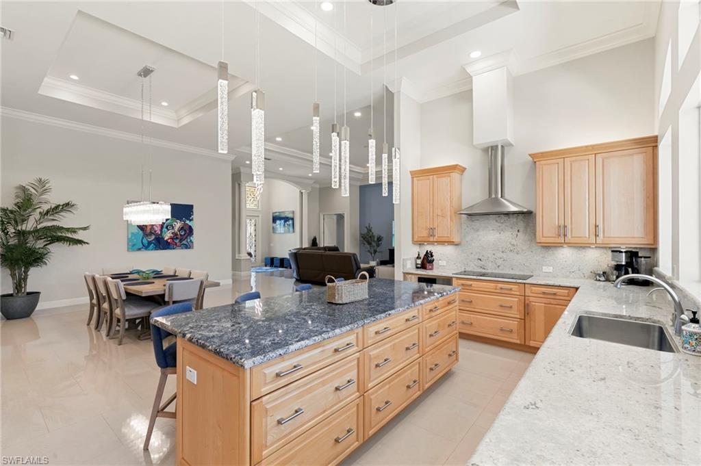 MARCO BEACH - Residential