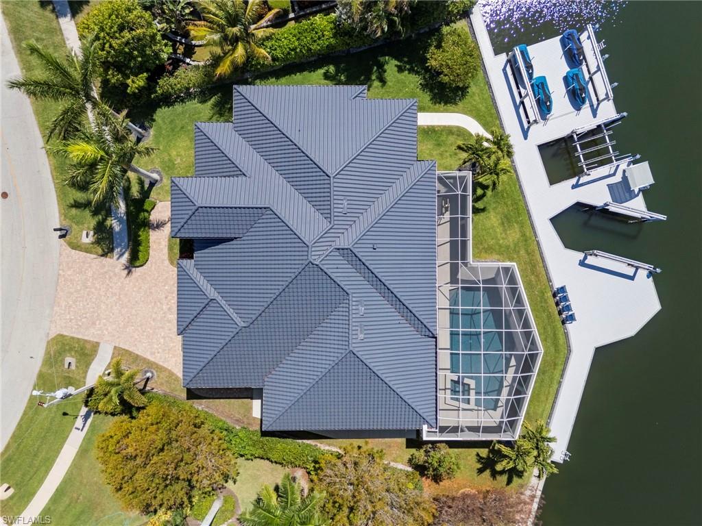 MARCO BEACH - Residential