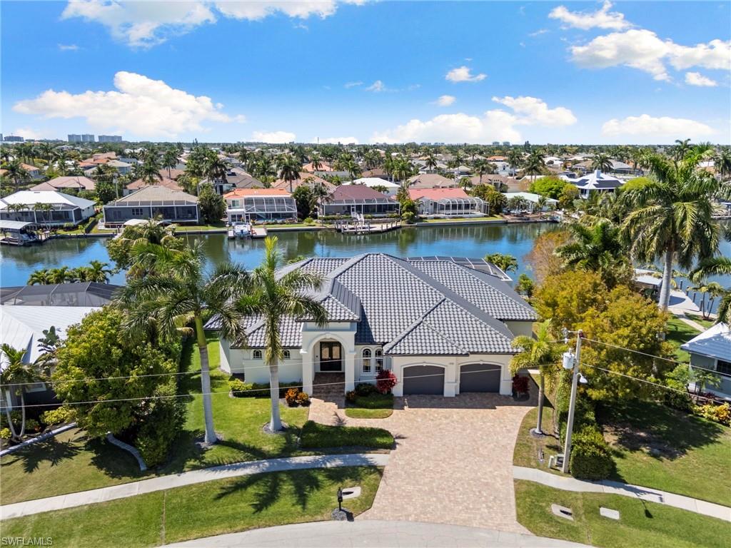 MARCO BEACH - Residential