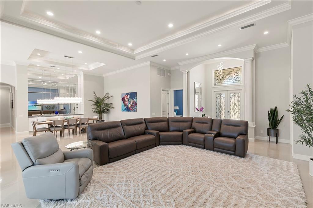 MARCO BEACH - Residential