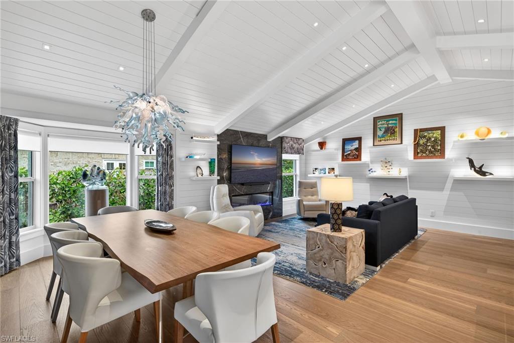 PINECREST AT PELICAN BAY - Residential