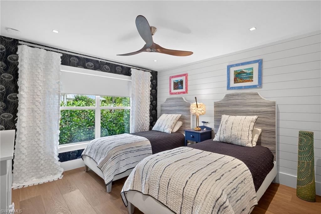 PINECREST AT PELICAN BAY - Residential