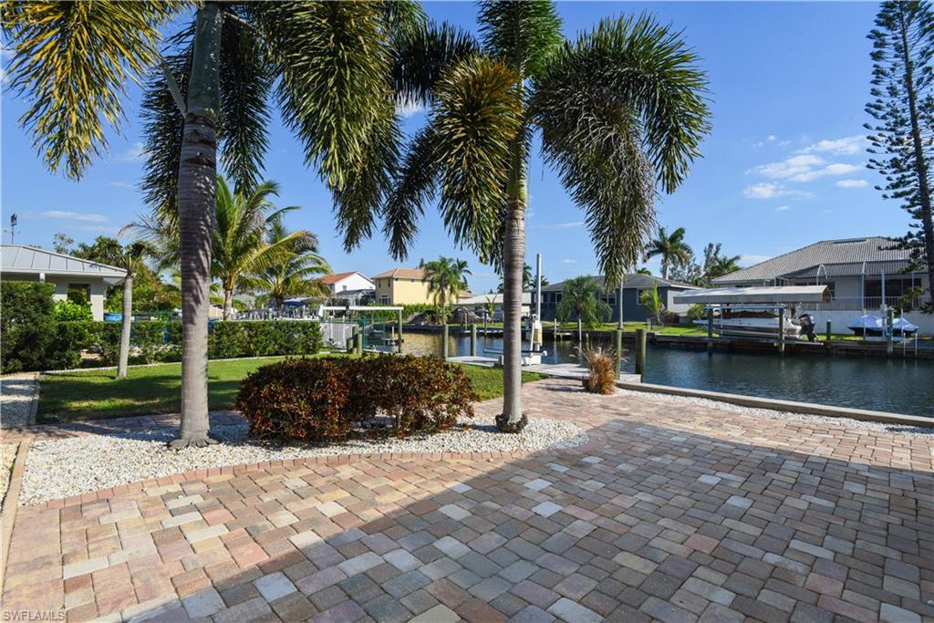 LITTLE HICKORY SHORES - Residential