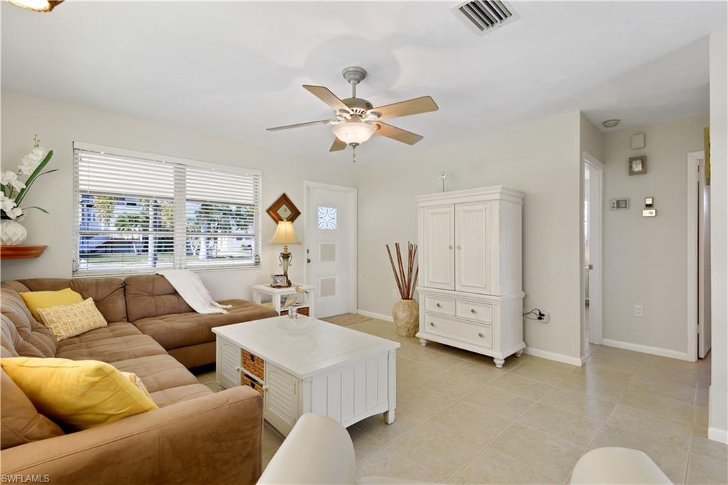 LITTLE HICKORY SHORES - Residential