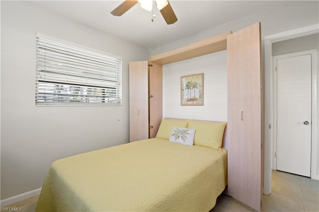 LITTLE HICKORY SHORES - Residential