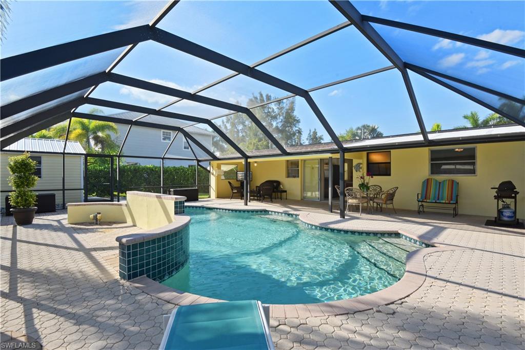 LITTLE HICKORY SHORES - Residential