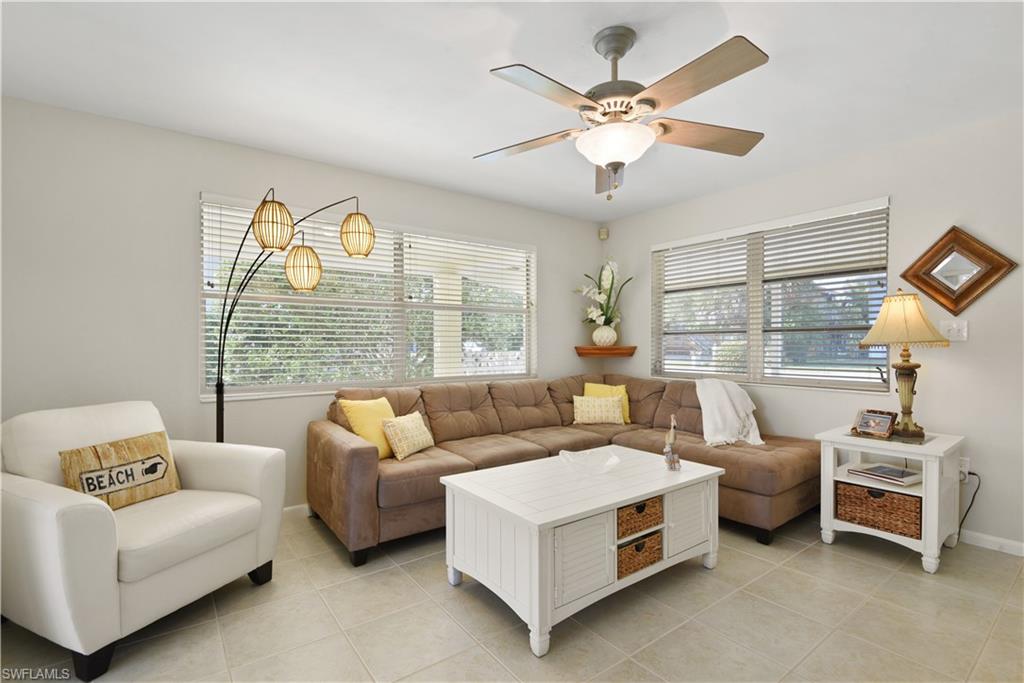 LITTLE HICKORY SHORES - Residential