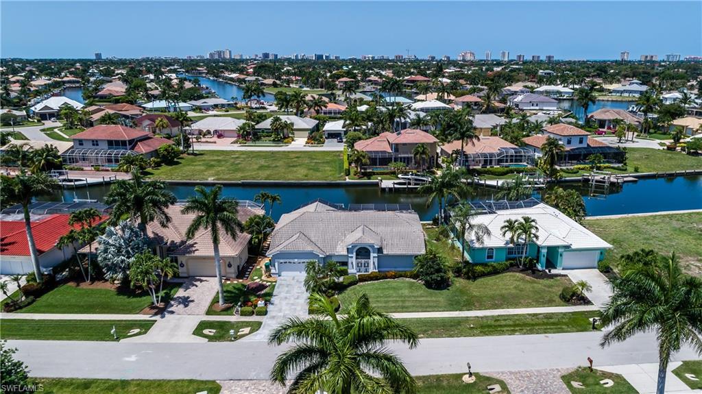 MARCO BEACH - Residential