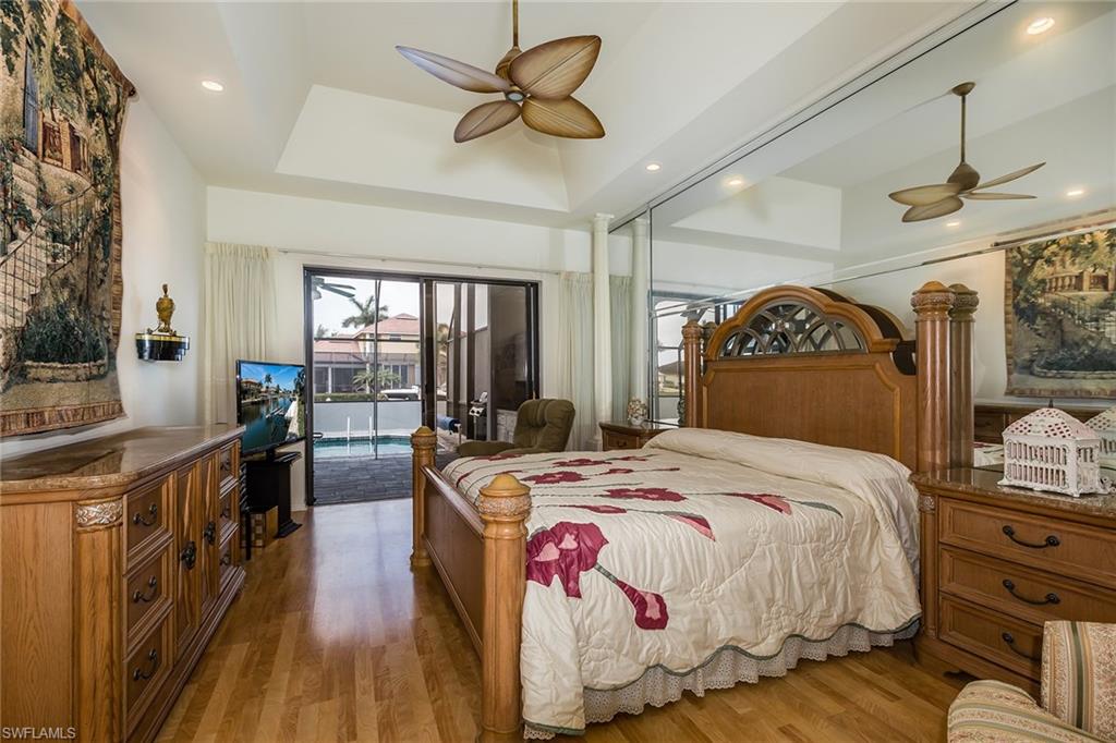 MARCO BEACH - Residential