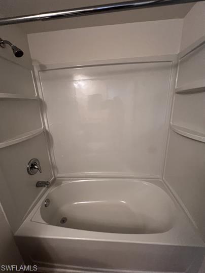 SCHOONER BAY - Residential