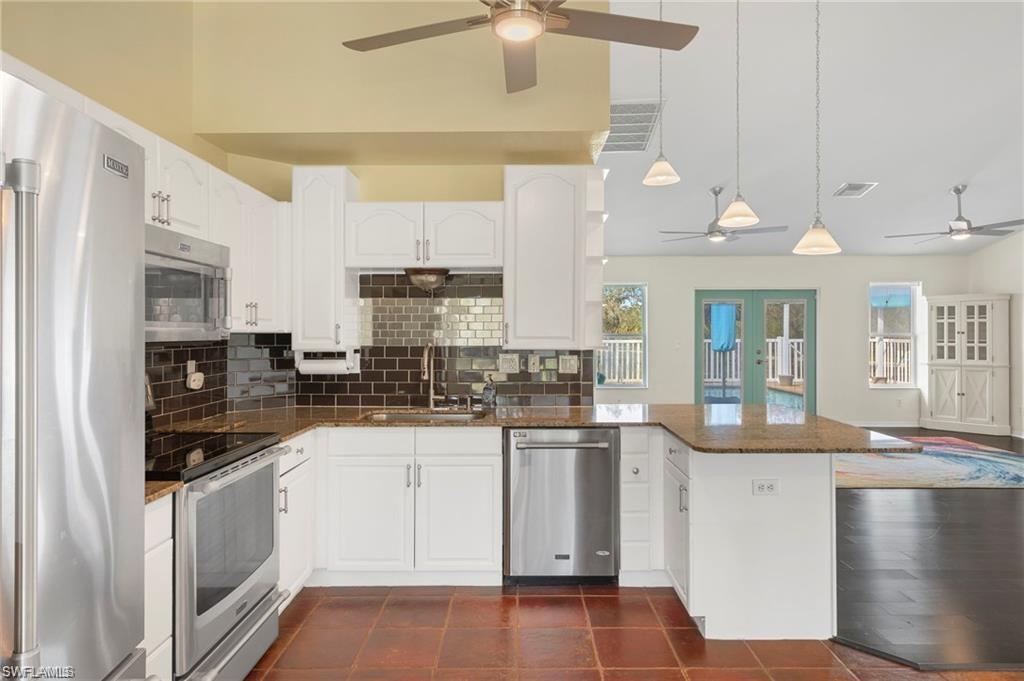 BUCKINGHAM AIR PARK WEST - Residential Lease