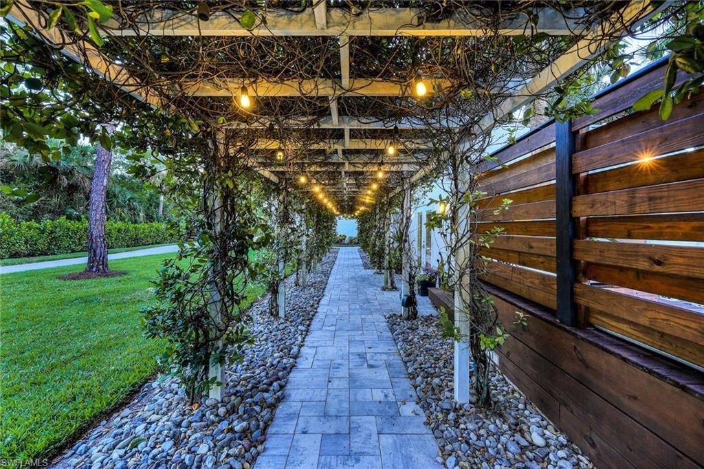 OAKES ESTATES - Residential