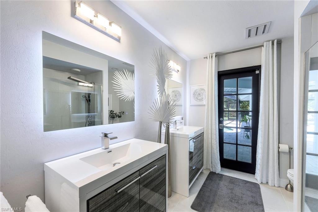 OAKES ESTATES - Residential