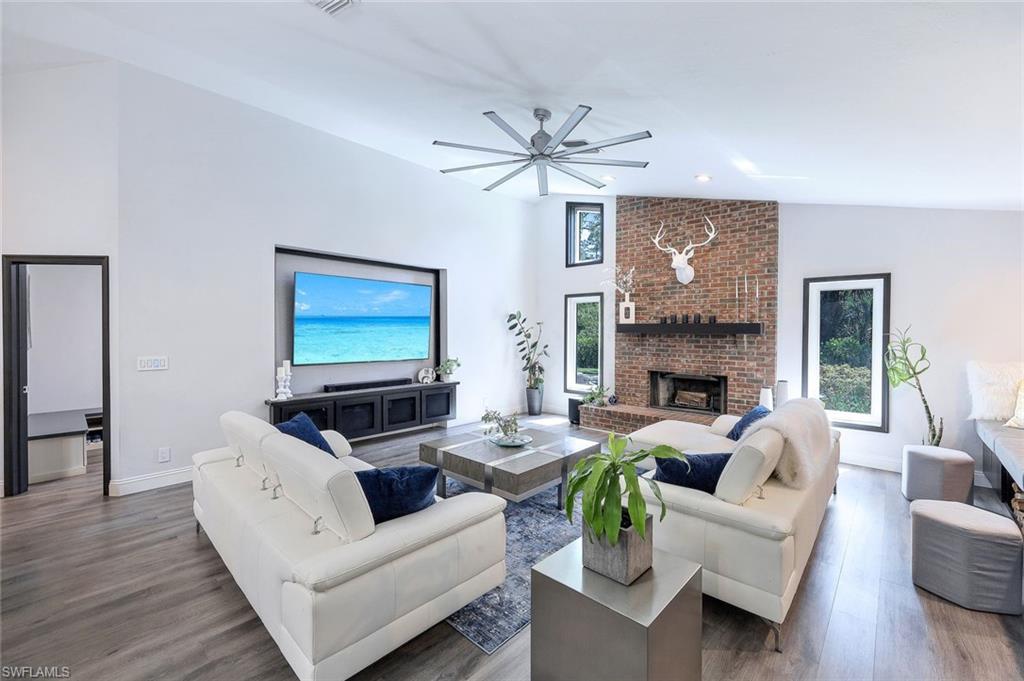 OAKES ESTATES - Residential