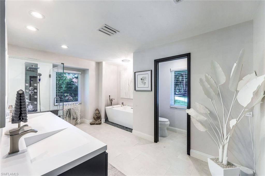 OAKES ESTATES - Residential