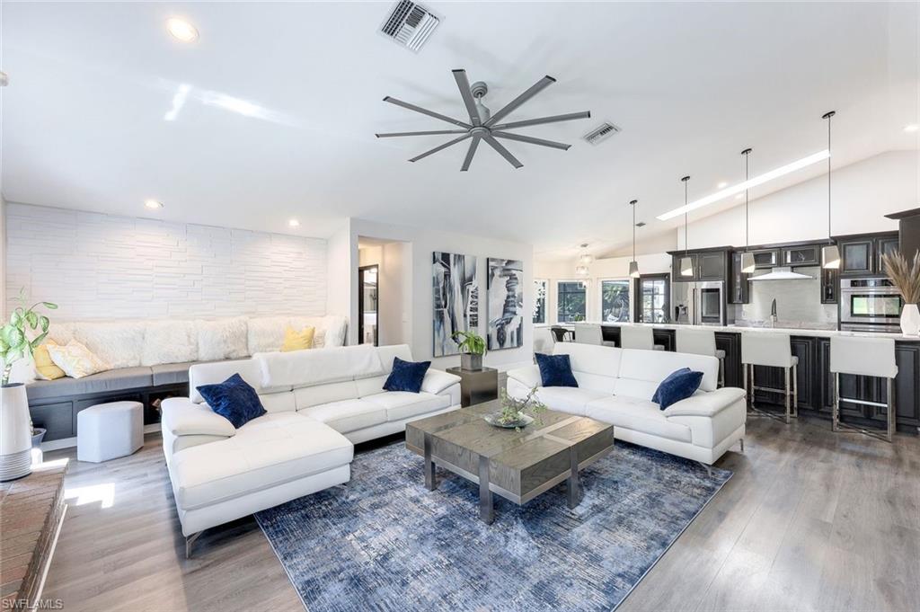 OAKES ESTATES - Residential