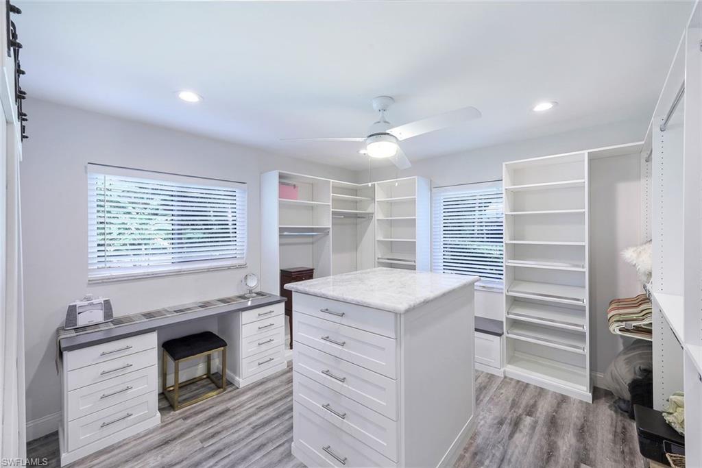 OAKES ESTATES - Residential