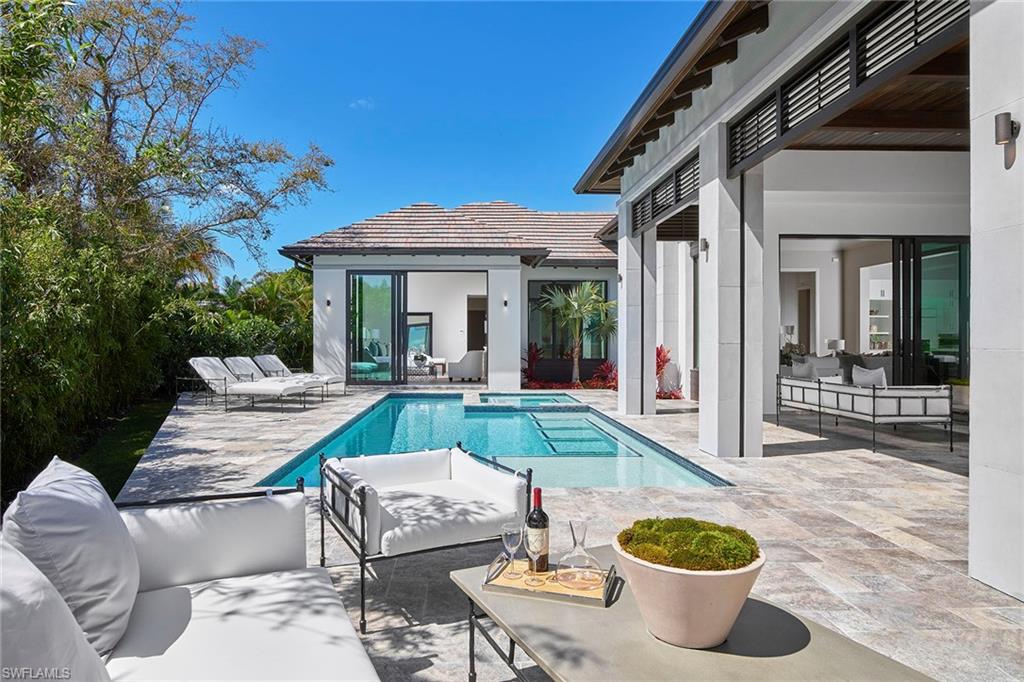 PARK SHORE - Residential