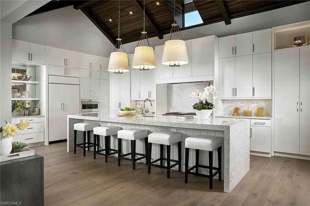 PARK SHORE - Residential