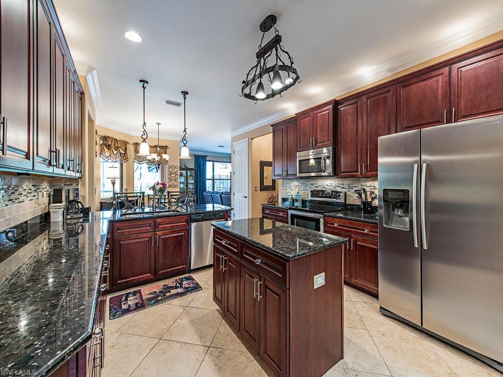 GOLDEN GATE ESTATES - Residential