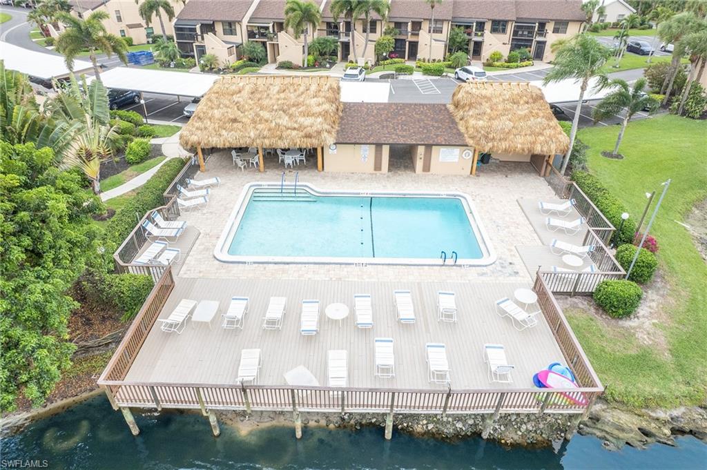 ADMIRALTY YACHT & RACQUET CLUB - Residential