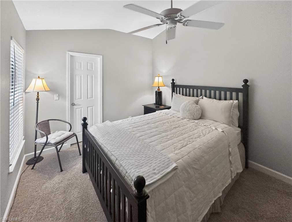 ADMIRALTY YACHT & RACQUET CLUB - Residential